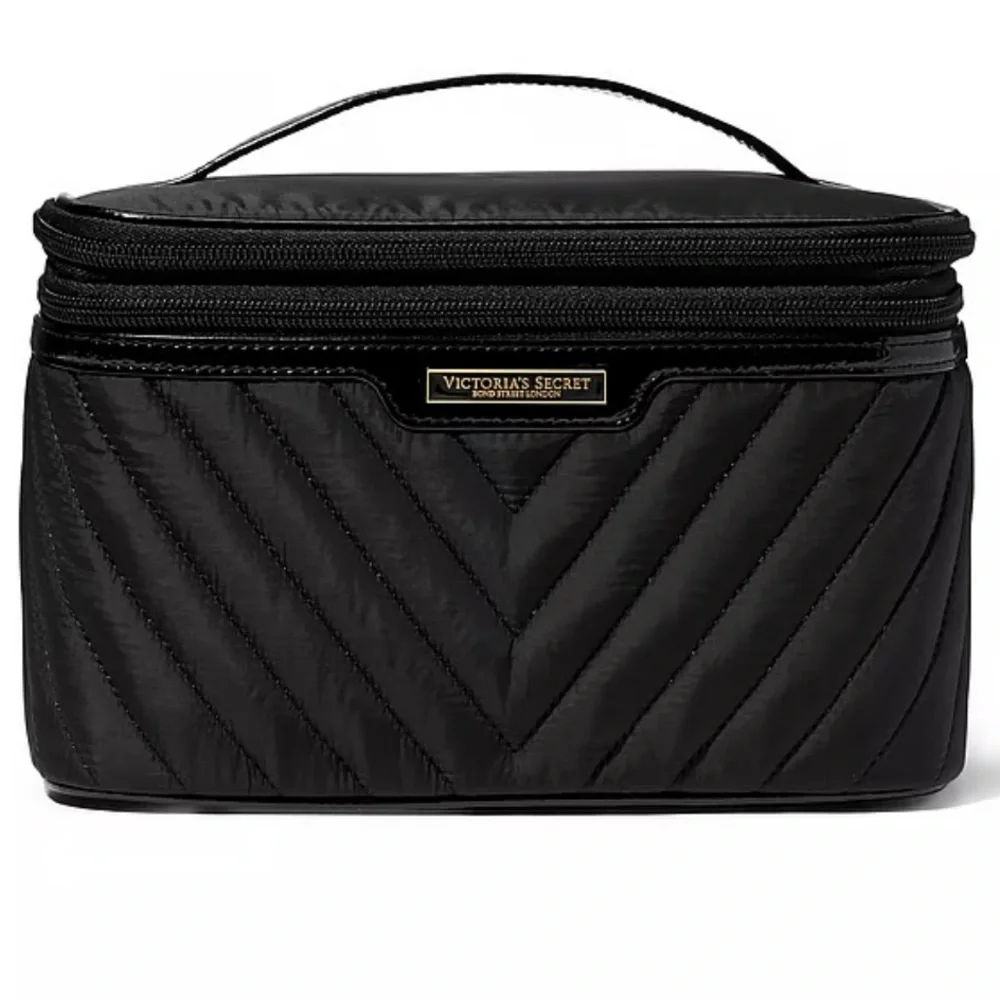 Victoria’s Secret Express Train Case - Picture 1 of 3